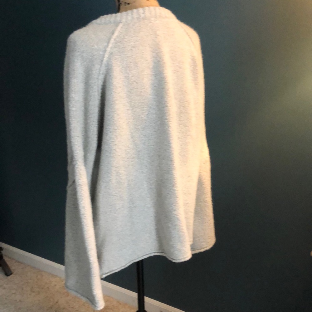 Sweater - Picture 4 of 5